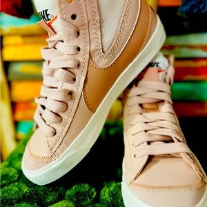 W Nike Blazer mid 77 jumbo Pink Oxford /Rose Whisper Sz 9 Women’s